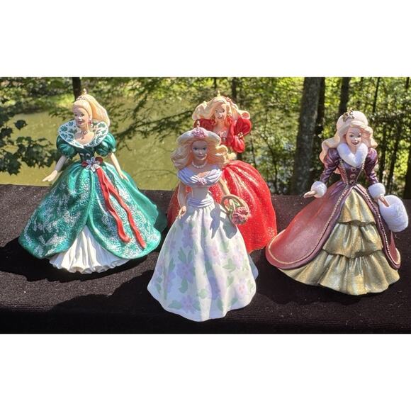 4 Vintage Barbie Christmas Hallmark Keepsake Ornaments No Boxes -LO9 - Picture 11 of 11